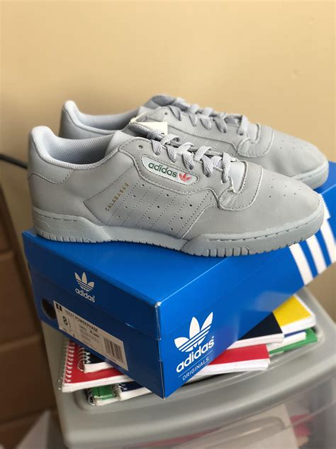 adidas yeezy powerphase fake